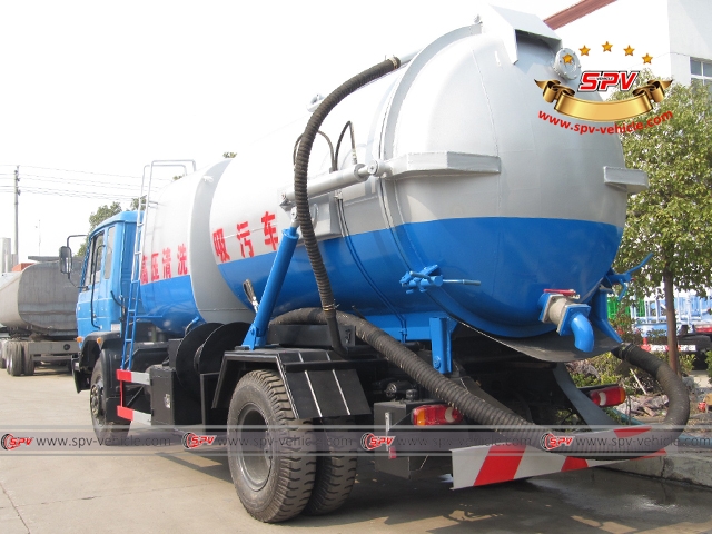 Left Back View of Jetting Vacuum Truck Dongfeng